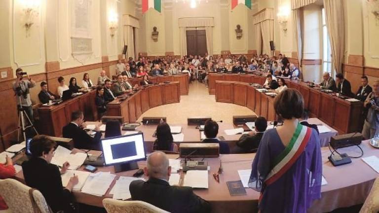Dimissioni Roi a Imola, il Pd: Roi fatto fuori perché uomo libero Dimissioni Roi a Imola, il Pd: Roi fatto fuori perché uomo libero