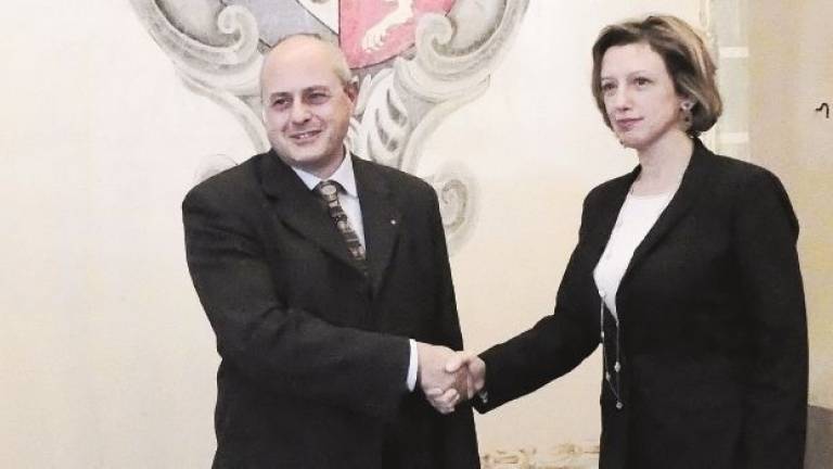 Imola, il M5s chiede le dimissioni dell'assessore Longhi Imola, il M5s chiede le dimissioni dell'assessore Longhi