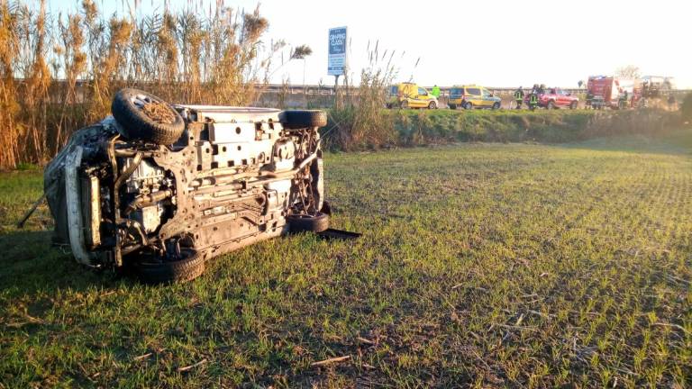 Ravenna, tragico incidente: esce di strada e muore Ravenna, tragico incidente: esce di strada e muore