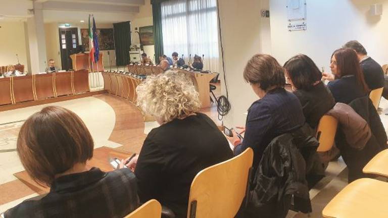 Addizionale Irpef, no all’aumento a Rimini. Il sindacato: «Andremo in piazza» Addizionale Irpef, no all’aumento a Rimini. Il sindacato: «Andremo in piazza»