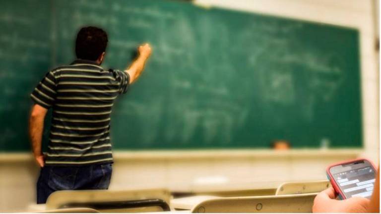 Un docente riminese ha fatto causa alla scuola Un docente riminese ha fatto causa alla scuola