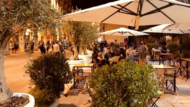Cesena, prorogata al 31 marzo l'occupazione gratuita di suolo pubblico Cesena, prorogata al 31 marzo l'occupazione gratuita di suolo pubblico