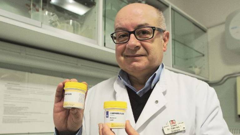 «Soffro da tempo di fibromialgia. Mi curo con la cannabis e sto meglio» «Soffro da tempo di fibromialgia. Mi curo con la cannabis e sto meglio»