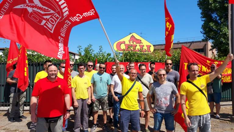 Forlì, Celli Spa: la Fiom Cgil firma l'accordo sul nuovo contratto di lavoro Forlì, Celli Spa: la Fiom Cgil firma l'accordo sul nuovo contratto di lavoro