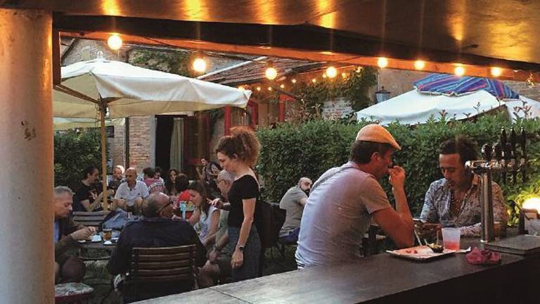 Ravenna, la multa di Arpa per il rumore arriva dopo due mesi, l’Abajur dovrà pagare 3mila euro Ravenna, la multa di Arpa per il rumore arriva dopo due mesi, l’Abajur dovrà pagare 3mila euro