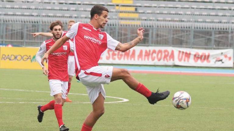 Forlì vince il derby, il Rimini soffre ma la spunta Forlì vince il derby, il Rimini soffre ma la spunta