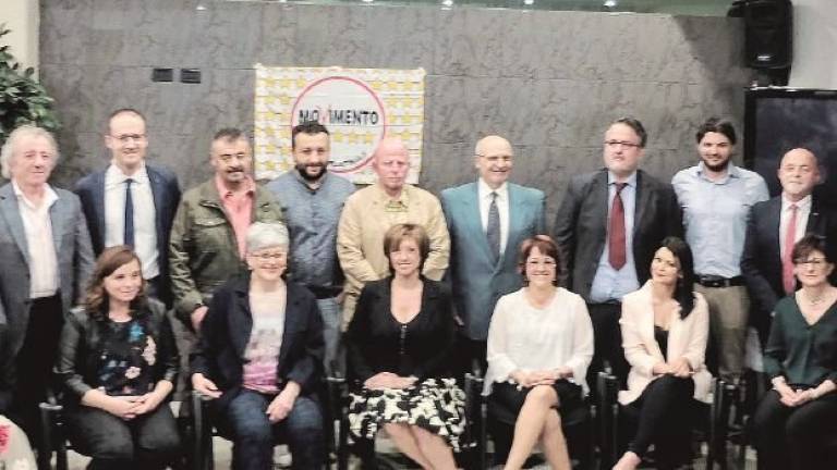 Cinque stelle, candidati in campo. «A Imola la stessa sfida di Roma» Cinque stelle, candidati in campo. «A Imola la stessa sfida di Roma»