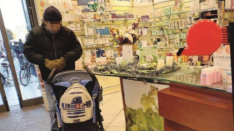 Influenza, picco atteso a fine mese. Ma a Rimini per le farmacie è già super lavoro Influenza, picco atteso a fine mese. Ma a Rimini per le farmacie è già super lavoro