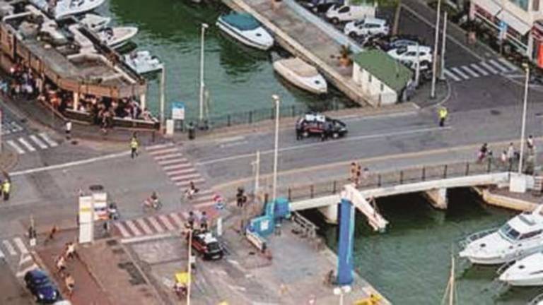 Sedicenne in coma etilico, il venditore ha le ore contate Sedicenne in coma etilico, il venditore ha le ore contate