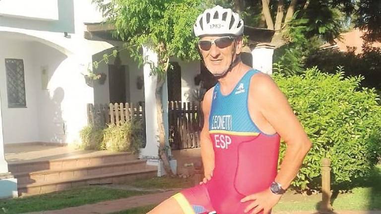 Forlì, triathleta a 70 anni: «La pensione? La trascorro tra nuoto, corsa e bicicletta» Forlì, triathleta a 70 anni: «La pensione? La trascorro tra nuoto, corsa e bicicletta»