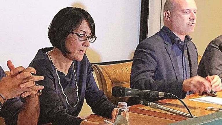 Auto blu oltre i limiti di velocità: multe tolte ad assessori e presidente della Regione Auto blu oltre i limiti di velocità: multe tolte ad assessori e presidente della Regione
