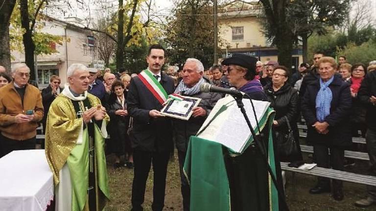 Cesenatico, riconsegnata ai familiari piastrina di disperso in Russia Cesenatico, riconsegnata ai familiari piastrina di disperso in Russia