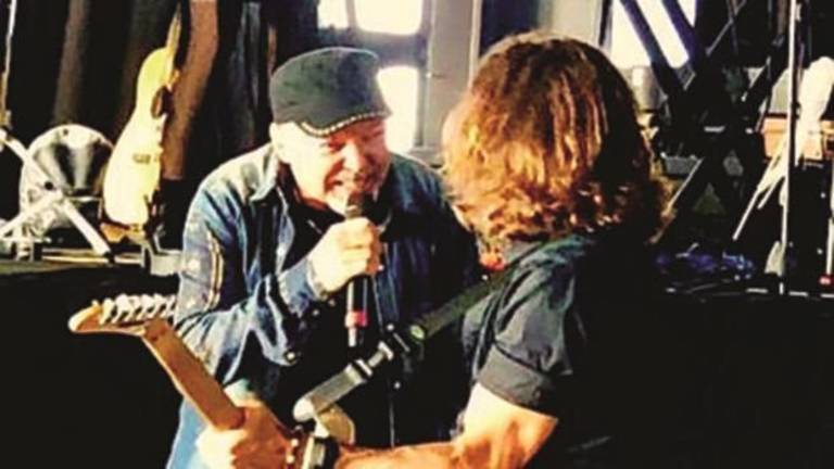 Vasco va al massimo: una data in più e raddoppia il numero dei fan alla prove Vasco va al massimo: una data in più e raddoppia il numero dei fan alla prove