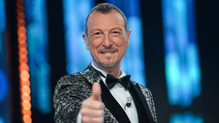 Festival di Sanremo, le scelte degli scommettitori: in vetta Elisa, Mahmood e Blanco Festival di Sanremo, le scelte degli scommettitori: in vetta Elisa, Mahmood e Blanco