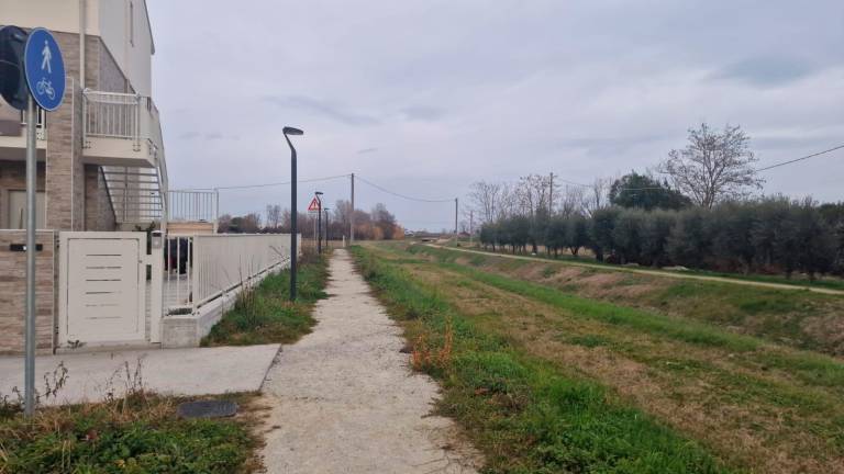 Gatteo, decine di famiglie terrorizzate dall’alluvione: «Senza protezioni per noi, la sistemazione degli argini a Gambettola ci mette in pericolo» Gatteo, decine di famiglie terrorizzate dall’alluvione: «Senza protezioni per noi, la sistemazione degli argini a Gambettola ci mette in pericolo»
