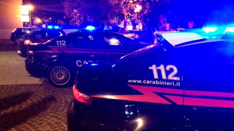Spaccata in un negozio e furti in quattro auto a Ravenna: catturati tre ragazzini Spaccata in un negozio e furti in quattro auto a Ravenna: catturati tre ragazzini