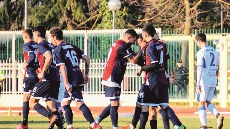 Una superba Imolese in Coppa fa fuori ancora la Carrarese Una superba Imolese in Coppa fa fuori ancora la Carrarese
