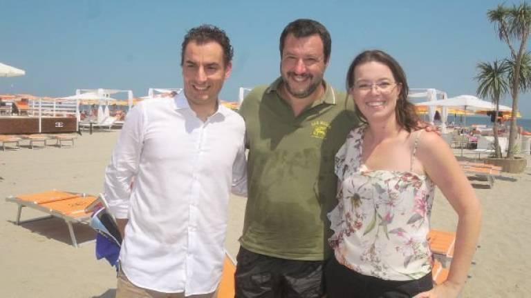 Salvini lascia Milano Marittima per il Gargano, ospite nella tenuta pugliese di mister Papeete Salvini lascia Milano Marittima per il Gargano, ospite nella tenuta pugliese di mister Papeete