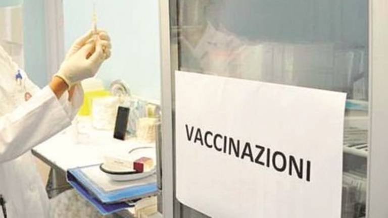 Rimini, ha la leucemia ma a scuola rischia: due compagni non sono vaccinati Rimini, ha la leucemia ma a scuola rischia: due compagni non sono vaccinati