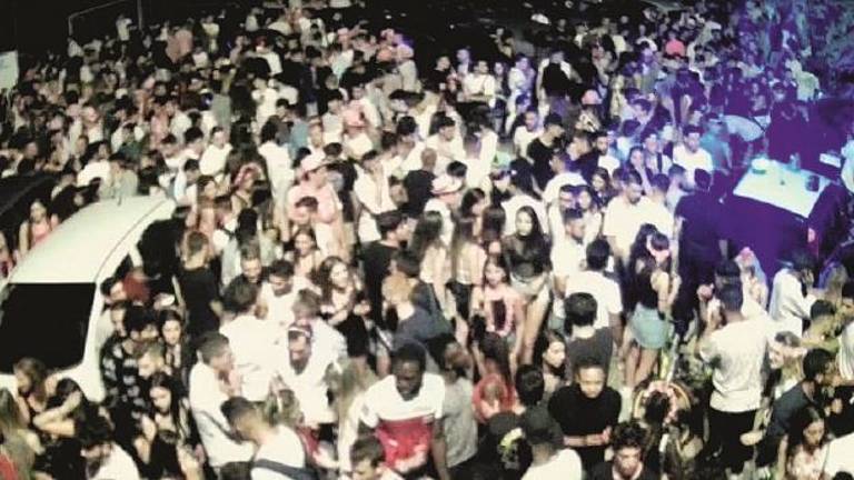 Stop del questore alla movida notturna. Marano chiuso di notte per 15 giorni Stop del questore alla movida notturna. Marano chiuso di notte per 15 giorni