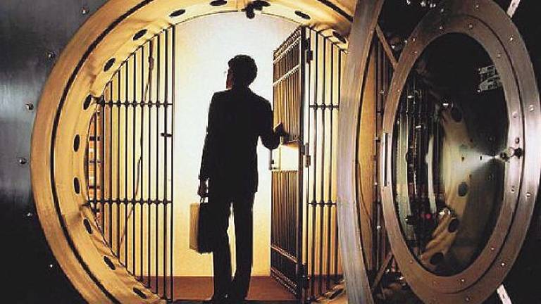 La “Banda del buco” finisce sotto scacco: uno dei sospettati fermato a Bellaria La “Banda del buco” finisce sotto scacco: uno dei sospettati fermato a Bellaria