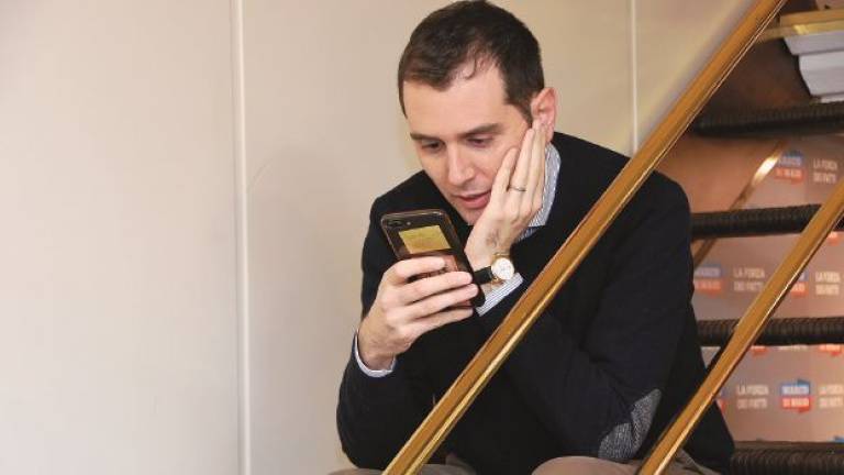 «Sparati e spara a quelli come te». Attacco a Marco Di Maio sui social «Sparati e spara a quelli come te». Attacco a Marco Di Maio sui social