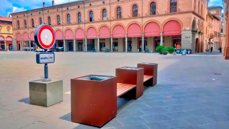 Piazza Matteotti a Imola (foto Mmph) Piazza Matteotti a Imola (foto Mmph)