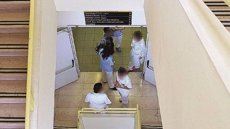 Rimini, perseguita e minaccia la collega per disputa professionale Rimini, perseguita e minaccia la collega per disputa professionale