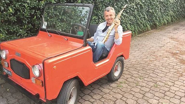 Cervia calcio, Giunchi compone l’inno della squadra. Sognando Sgarbi Cervia calcio, Giunchi compone l’inno della squadra. Sognando Sgarbi