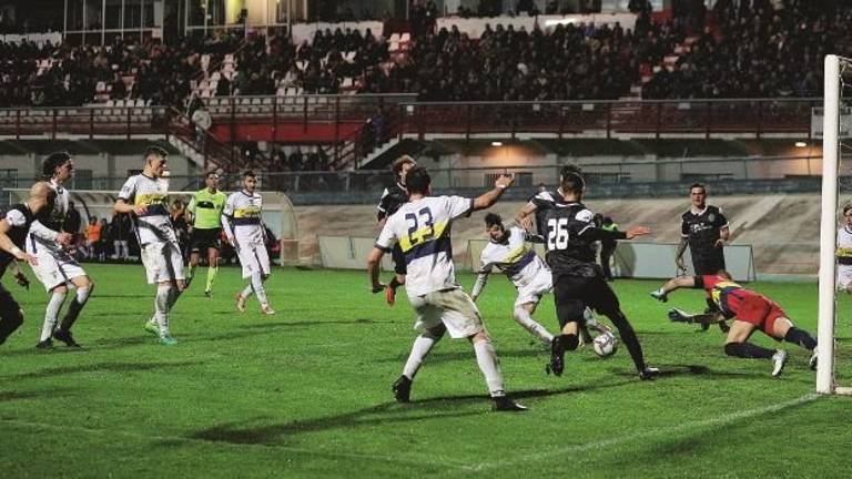 Contro il Cesena la Savignanese ha scritto una pagina della sua storia Contro il Cesena la Savignanese ha scritto una pagina della sua storia