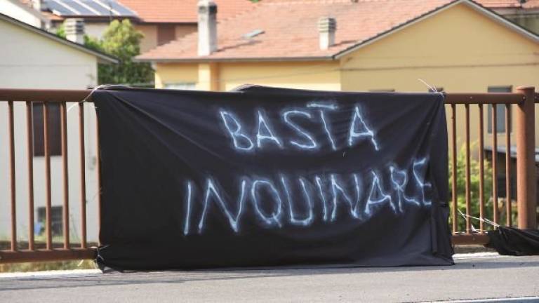 Fallimento Ecotecnica, preoccupano i rifiuti tossici “abbandonati” nel Forlivese Fallimento Ecotecnica, preoccupano i rifiuti tossici “abbandonati” nel Forlivese