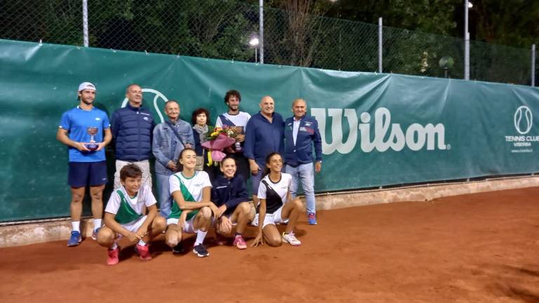 Tennis, Manuel Mazza vince il torneo di Viserba Tennis, Manuel Mazza vince il torneo di Viserba