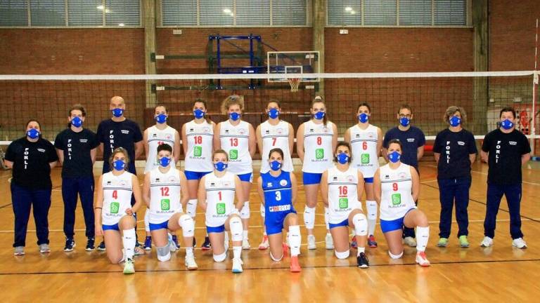 Volley donne, la Bleuline Libertas Forlì vince ed è promossa in B1 Volley donne, la Bleuline Libertas Forlì vince ed è promossa in B1
