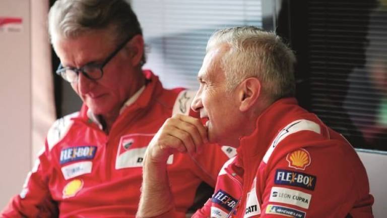 Si accende il derby in rosso tra Dovizioso e Lorenzo Si accende il derby in rosso tra Dovizioso e Lorenzo
