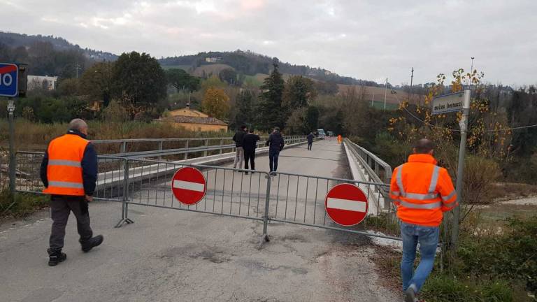 Gemmano. Ponte di Marazzano a rischio, chiusura immediata Gemmano. Ponte di Marazzano a rischio, chiusura immediata