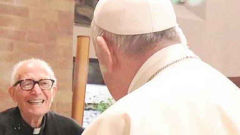 È morto don Mario Lucchi sacerdote per ben 73 anni È morto don Mario Lucchi sacerdote per ben 73 anni