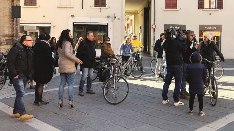 Al lavoro rinunciando all’auto: servizio Rai a Cesena sui nuovi ciclisti Al lavoro rinunciando all’auto: servizio Rai a Cesena sui nuovi ciclisti