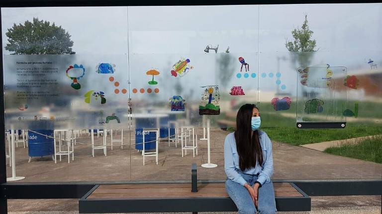 Rimini, quattro pensiline abbellite da bambini artisti della Ferrari Rimini, quattro pensiline abbellite da bambini artisti della Ferrari