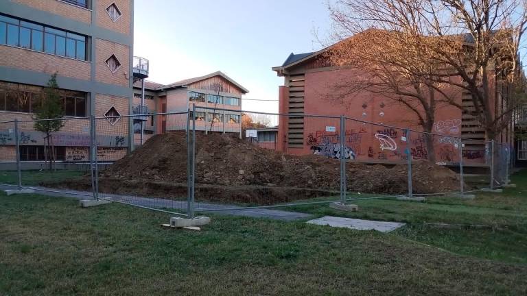 Cesena, scuola media Anna Frank: entro dicembre la consegna dei lavori Cesena, scuola media Anna Frank: entro dicembre la consegna dei lavori