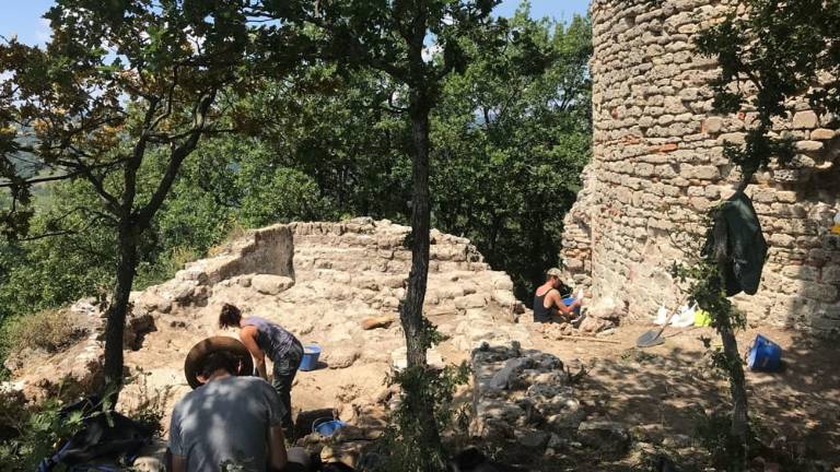 Brisighella, nuovi scavi archeologici al Castello di Ceparano Brisighella, nuovi scavi archeologici al Castello di Ceparano