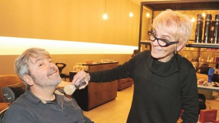 Una vita tra barbe e capelli per Claudio e Lorena Una vita tra barbe e capelli per Claudio e Lorena