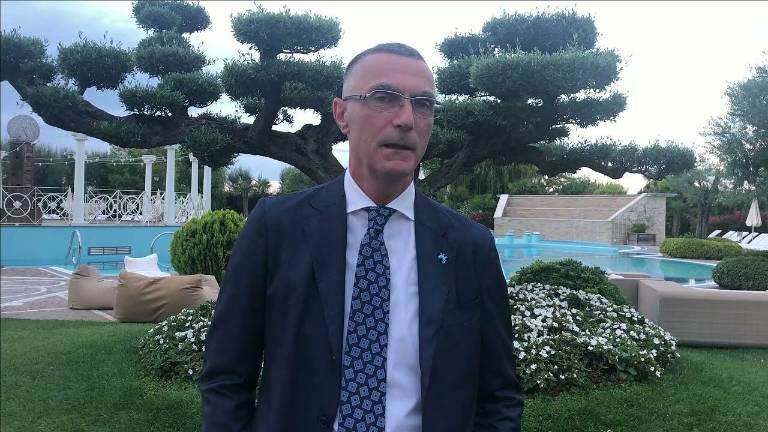 Calcio, Bergomi: Chiesa, Spinazzola e Pedri, tre giocatori che vorrei sempre VIDEO Calcio, Bergomi: Chiesa, Spinazzola e Pedri, tre giocatori che vorrei sempre VIDEO
