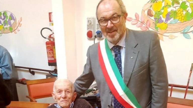 Ravenna, morto a 105 anni Battista Vasumini, simbolo della Resistenza Ravenna, morto a 105 anni Battista Vasumini, simbolo della Resistenza