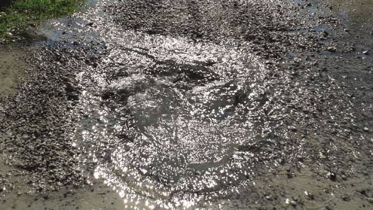Tubo dell’acqua si rompe ancora. I residenti di Poggio Torriana: «Capita ogni settimana» Tubo dell’acqua si rompe ancora. I residenti di Poggio Torriana: «Capita ogni settimana»