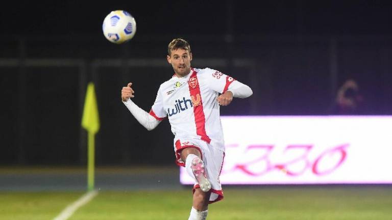 Calcio C, colpo del Cesena: preso Nicola Rigoni. Domani primo allenamento Calcio C, colpo del Cesena: preso Nicola Rigoni. Domani primo allenamento