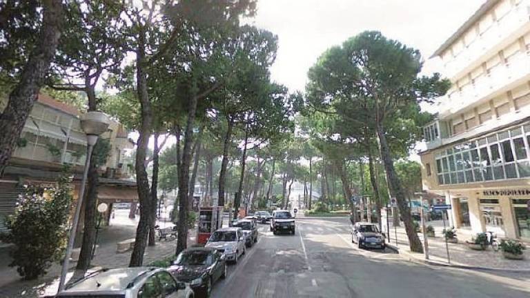Parte lo sbancamento di viale Matteotti a Milano Marittima Parte lo sbancamento di viale Matteotti a Milano Marittima