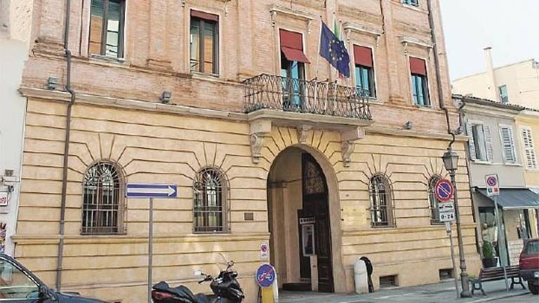 Rimini, i soci della Banca Malatestiana affidano 120mila euro al volontariato Rimini, i soci della Banca Malatestiana affidano 120mila euro al volontariato