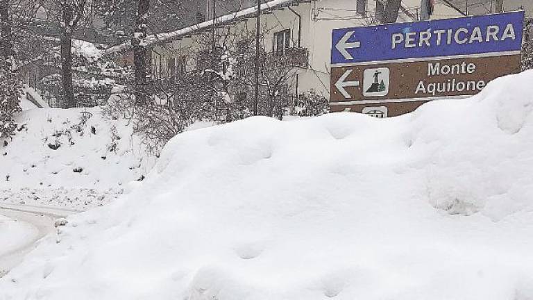 La Valmarecchia ancora in crisi tra neve gialla e pioggia ghiacciata La Valmarecchia ancora in crisi tra neve gialla e pioggia ghiacciata
