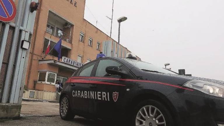 Tornano a colpire al Conad di Predappio ma trovano i carabinieri, arrestati Tornano a colpire al Conad di Predappio ma trovano i carabinieri, arrestati