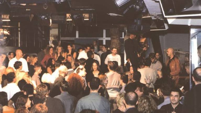 Agguato al carabiniere in discoteca. Nei guai aggressori e un responsabile Agguato al carabiniere in discoteca. Nei guai aggressori e un responsabile